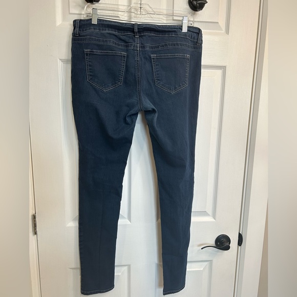 Maurice Low Rise Jeans - Picture 12 of 12